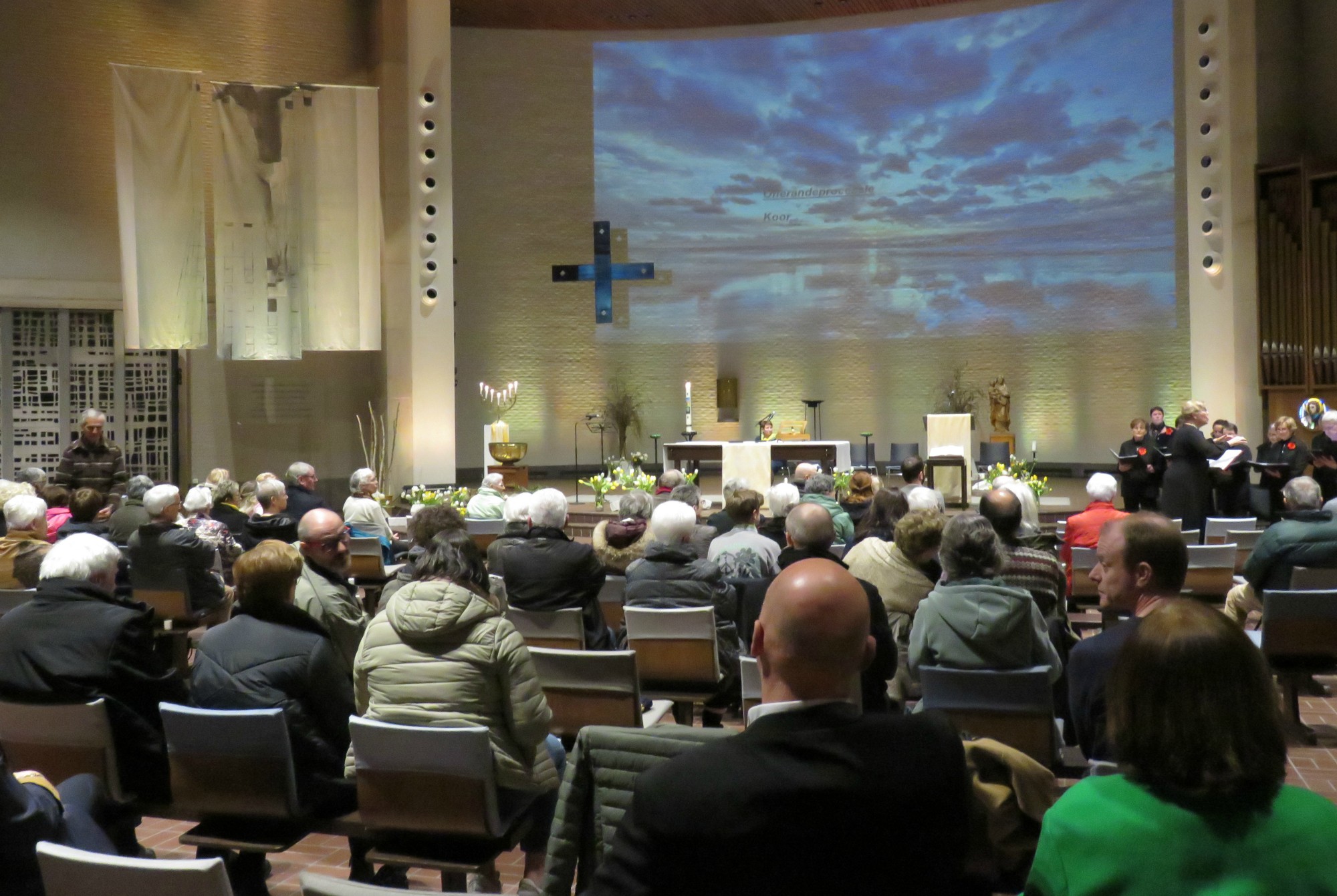 Paaswake | Voorgegaan door de 6 gebedsleiders | Sint-Anna-ten-Drieënparochie, Antwerpen Linkeroever